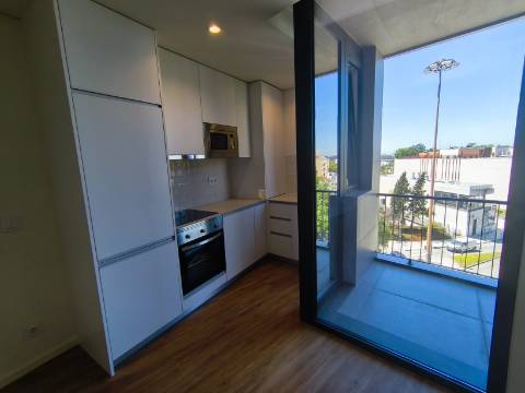 T1 Novo junto das faculdade de letras e faculdade de ciências, do Porto.