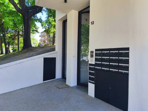 T1 Novo junto das faculdade de letras e faculdade de ciências, do Porto.