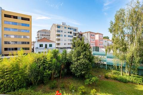 Apartamento T2 na zona da Boavista