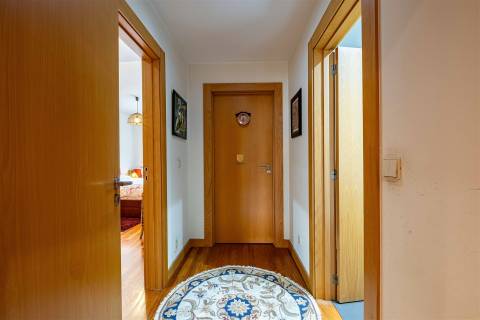 Apartamento T2 na zona da Boavista