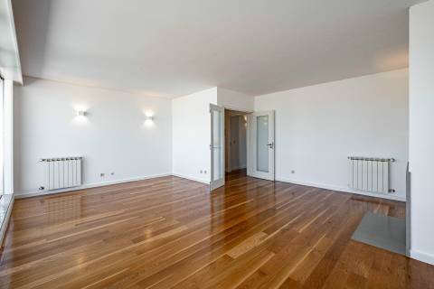 Apartamento T3 Venda em Matosinhos e Leça da Palmeira,Matosinhos