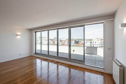 Apartamento T3 Venda em Matosinhos e Leça da Palmeira,Matosinhos