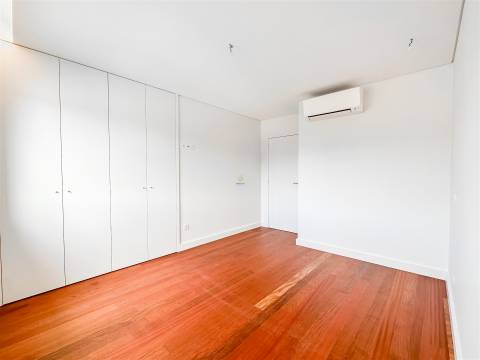 Apartamento T4 Arrendamento em Matosinhos e Leça da Palmeira,Matosinhos