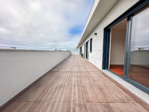 Apartamento T4 Arrendamento em Matosinhos e Leça da Palmeira,Matosinhos