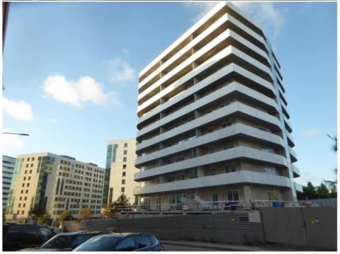 Apartamento T2 Arrendamento em Ramalde,Porto