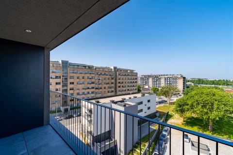 Apartamento T1 com Garagem e Varanda no Parque dos Sobreiros 2 - Asprela, Porto