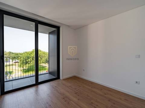 T1 com Garagem e Varanda no Porto para Arrendamento - Asprela, Porto