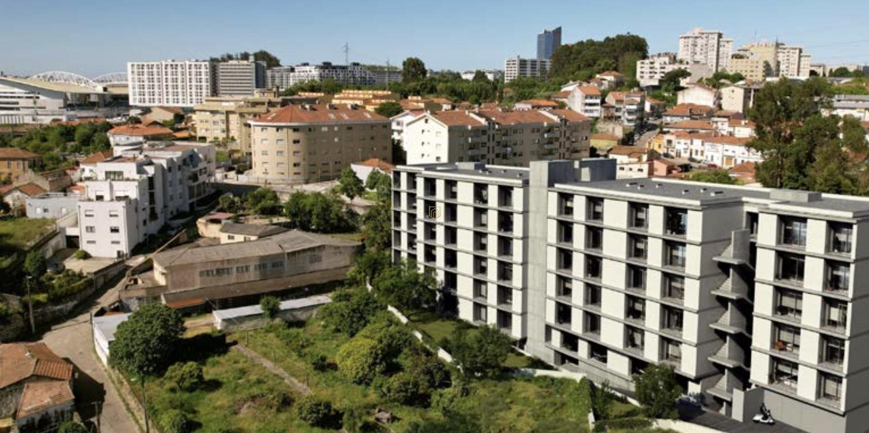 T2 Novo  a 300 metros da estação de metro NASSONI