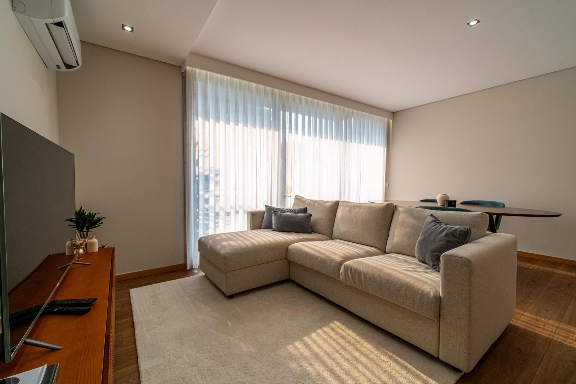 Apartamento T2 Vilar de Andorinho, Vila Nova de Gaia, Porto - 280.000€
