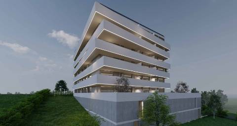 Apartamento T1+1, a escassos metros de praia de Lavadores, VNG