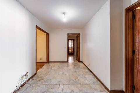 T6 AVIZ / Com Varanda