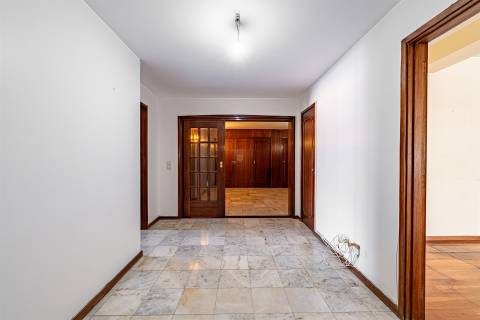 T6 AVIZ / Com Varanda