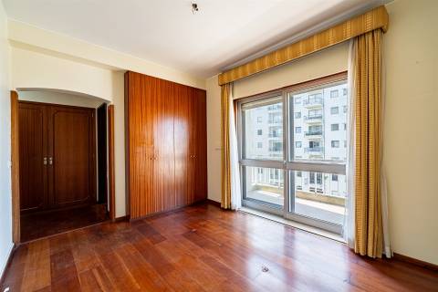 T6 AVIZ / Com Varanda