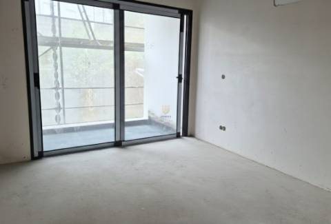 Apartamento T3 novo com varandas e lugar de estacionamento, em Gondomar