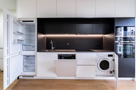 Apartamento T0 equipado e mobilado nas Antas, para venda.