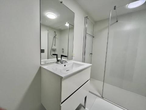 T1 com Garagem e Jardim na Foz