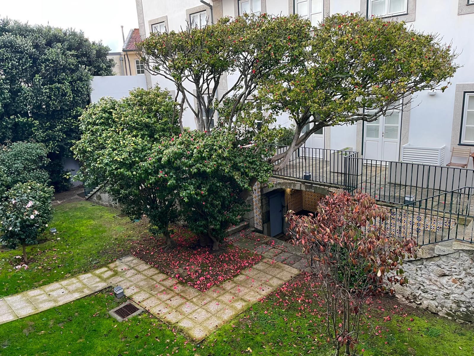 T1 com Garagem e Jardim na Foz