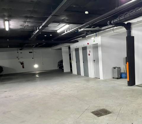 T1 com Garagem e Jardim na Foz