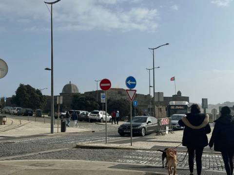 T1 com Garagem e Jardim na Foz