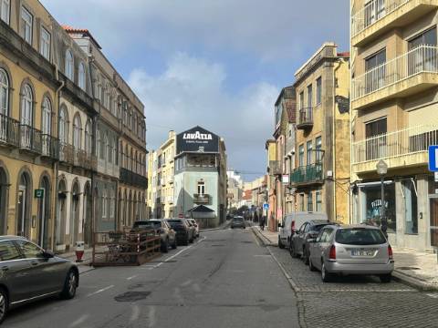 T1 com Garagem e Jardim na Foz