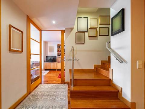 T3 Duplex em Condomínio Fechado