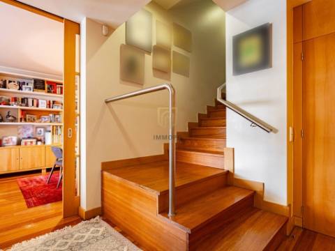 T3 Duplex em Condomínio Fechado