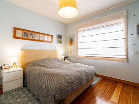 T3 Duplex em Condomínio Fechado