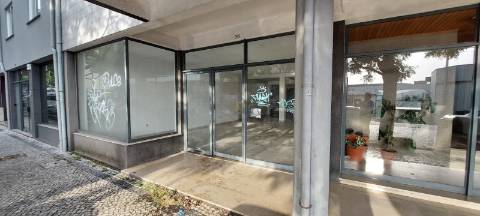 Espaço para comércio ou serviços, São Vitor