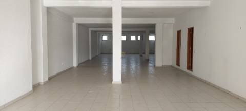 Espaço para comércio ou serviços, São Vitor