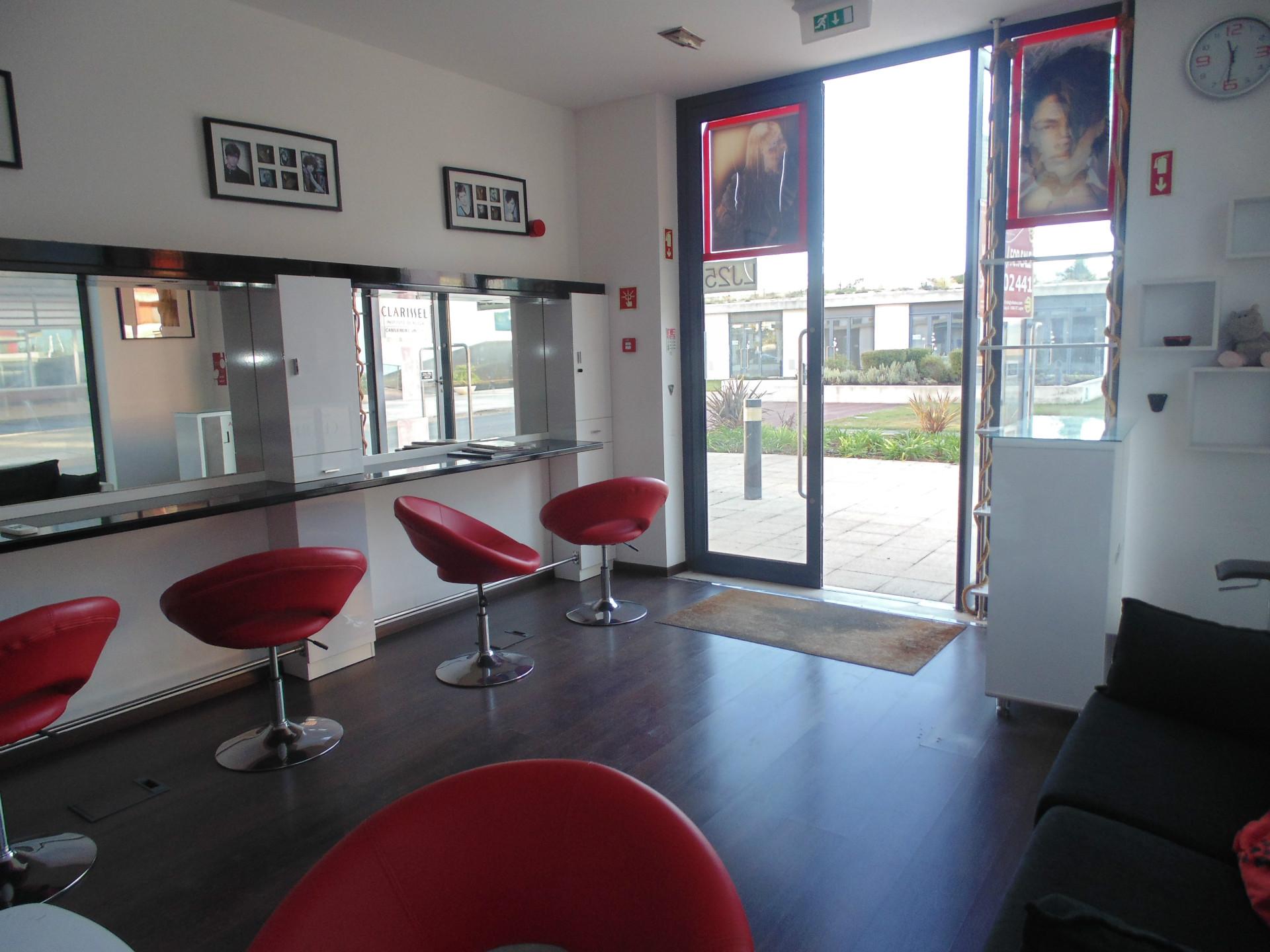 Loja em Localização Central - Junto à Câmara Municipal de Lagos