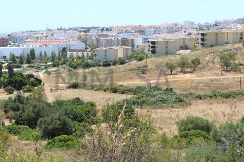 Excelente terreno para construção de blocos apartamentos em Lagos