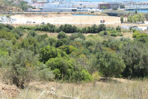 Excelente terreno para construção de blocos apartamentos em Lagos