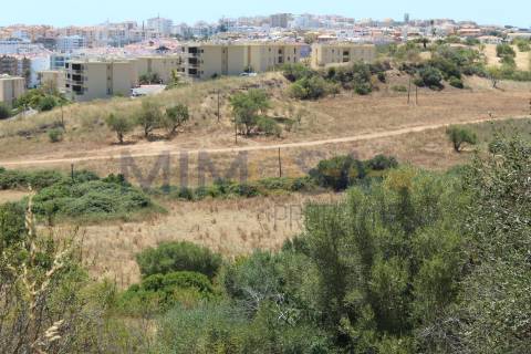Excelente terreno para construção de blocos apartamentos em Lagos