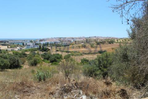 Excelente terreno para construção de blocos apartamentos em Lagos