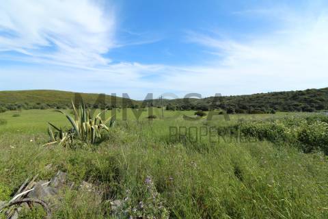 Terreno para construção e investimento em turismo em Bensafrim