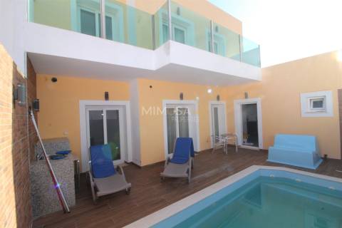 Moradia T6+2 em Sagres – Próxima da Praia e com Vista Mar