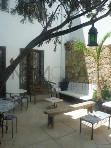 Fabulosa Residencial no centro de Alvor a dois passos da linha do mar.