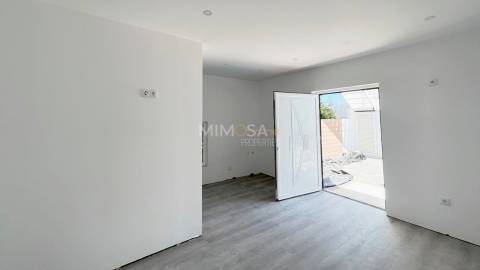 Novo Apartamento T2 com piscina a 500 metros da Praia, Praia da Luz