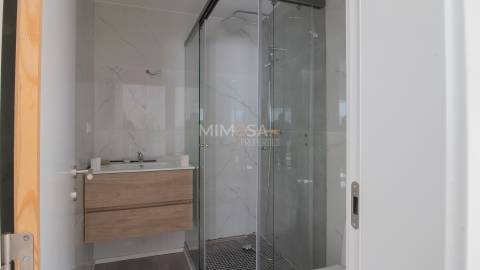 Novo Apartamento T2 com piscina a 500 metros da Praia, Praia da Luz