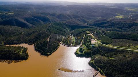 Terreno com Potencial para Turismo Rural e Agro Turismo, Odiáxere