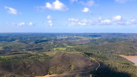 Terreno com Potencial para Turismo Rural e Agro Turismo, Odiáxere