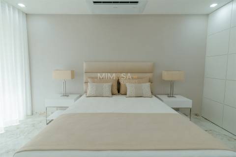 Apartamento T2 com piscina em condominio de Luxo, Lagos