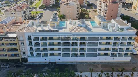 Apartamento T2 com piscina em condominio de Luxo, Lagos