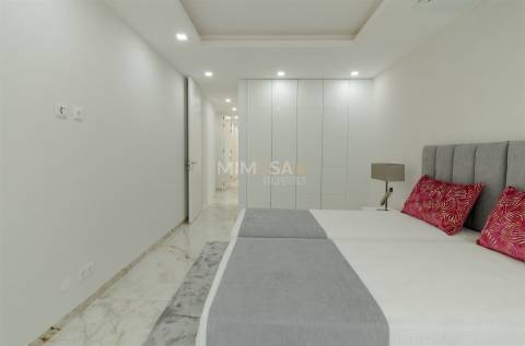 Apartamento T3 com piscina em condominio de Luxo, Lagos