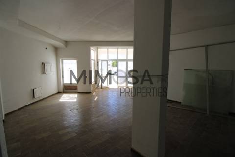 Magnífica loja na Praia da Luz, Lagos