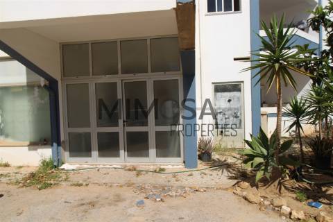 Magnífica loja na Praia da Luz, Lagos