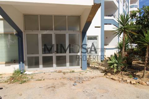 Magnífica loja na Praia da Luz, Lagos