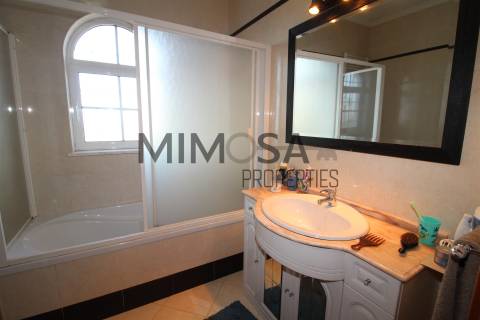 Moradia com vistas panorâmicas em Ferrel