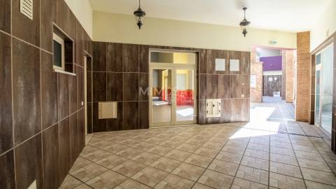 Restaurante Premium no Centro de Ferragudo | 579 m²