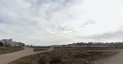 Edifícios para reabilitar junto ao rio Arade,  Ferragudo, Lagoa